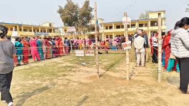 निर्वाचन अपडेटः मध्यान्हसम्म देशभर झण्डै १७ प्रतिशत मतदान, उपत्यका सबैभन्दा अगाडि