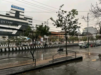 काठमाडौँ उपत्यकासहित देशका विभिन्न भागमा मेघगर्जन र चट्याङसहित वर्षा