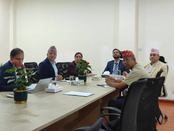 सहिद दशरथ चन्द स्वास्थ्य विश्वविद्यालयको उपकुलपति र रजिष्ट्रार छनोटका लागि समिति गठन