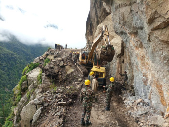 नेपाली सेनाद्वारा कोशी कोरिडोरको १०.८१ किमि सडक हस्तान्तरण