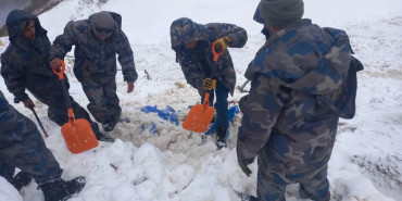 दार्चुला हिमपहिरोमा परेका दुई जनाको अवस्था अझै अज्ञात