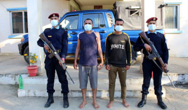 प्रहरी हुँ भन्दै अभद्र व्यवहार गर्ने २ नक्कली प्रहरी पक्राउ