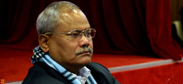 विजयकुमार गच्छदारले  भने केन्द्रीय समितिमा पुसभित्रै नियमित महाधिवेशन गरौं