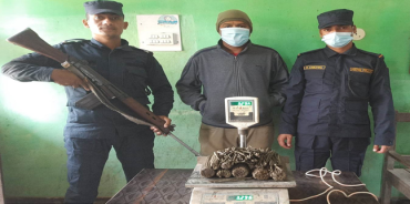 तीन किलो चरेससहित एक जना पक्राउ