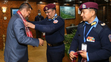 इन्टरपोलको कार्यक्रममा सहभागी हुन प्रहरी महानिरीक्षक सिंह युएई प्रस्थान