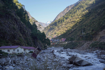 नेपाल–चीन जोड्‌ने केरुङ नाका पाँच महिनादेखि ठप्प (फोटोफिचर)