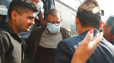 सुन तस्करी प्रकरणः कृष्ण बहादुर महरा अदालत हाजीर, अदालतले दियो यस्तो आदेश