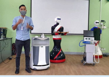 अब कोरोना बिरामीको उपचारमा रोबोट खटिने 