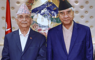 प्रचण्डले राजीनामा नदिने बताईरहँदा को बन्छ नयाँ प्रधानमन्त्री ? काँग्रेस प्रवक्ता यस्तो भन्छन्