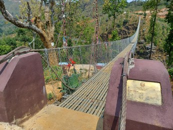 देशभर ७३१ झोलुङ्गे पुल निर्माण गर्दै सरकार