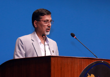 साढे २६ हजारको मतान्तरले अर्थमन्त्री शर्मा विजयी