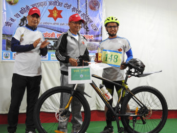 शुक्ला–दोधारा–चाँदनी साइकल यात्राको उपाधि विष्टलाई