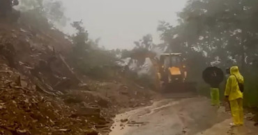 कान्ति लोकपथको बिरखेधारामा खसेको पहिरो हटाइयो, सडक खुल्यो