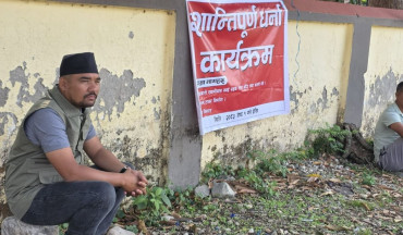 विकास बजेटको माग गर्दै मुख्यमन्त्री कार्यालयअगाडि धर्नामा बसे वडाध्यक्ष