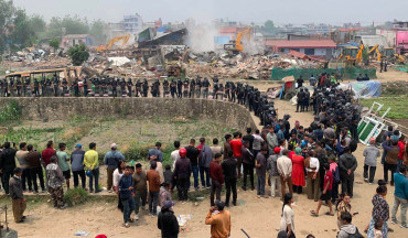 काठमाडौँका तीन अतिक्रमित बस्ती हटाइए, २२ सुरक्षाकर्मी घाइते