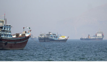 इरानद्वारा होर्मुज जलमार्गमा नयाँ नियम, जहाजलाई ट्रान्जिट अनुमति अनिवार्य