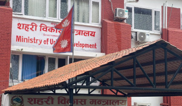 नदी किनारका जोखिमपूर्ण बस्तीबाट विस्थापित नागरिकलाई सम्पर्कमा आउन सरकारको आग्रह