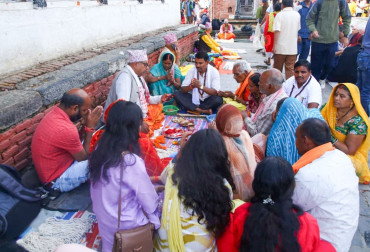 जनैपूर्णिमामा पशुपतिनाथमा भक्तजनको घुइँचो, दर्शनका लागि बिहानैदेखि भीड