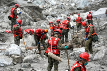 हिमस्खलनपछि तिब्बतमा उद्धार तीव्र, २१ को मृत्यु