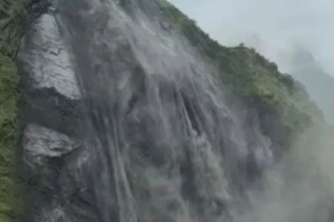 दार्चुलामा पहिरोले चौलानी नदी थुनिँदै, बाढीको जोखिम बढ्यो