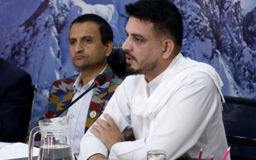 रसुवागढीमा बाढीले बगाएको ठाउँमा फेरि सडक नबन्ने