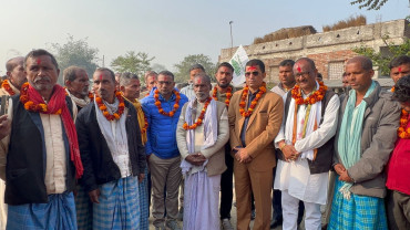 बारामा विभिन्न पार्टीका दुई दर्जन बढी नेता–कार्यकर्ता कांग्रेस प्रवेश