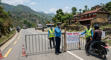 बाढी र सडक मर्मतका कारण देशभरका पाँच मुख्य राजमार्ग तथा सडक खण्ड अवरुद्ध