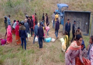 ट्र्याक्टर दुर्घटना : ज्यान गुमाउनेको संख्या तीन पुग्यो