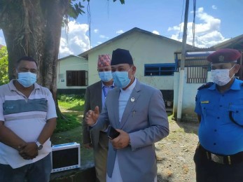 गण्डकीका सामाजिक मन्त्री थापाले गरें कास्की कारागारको निरीक्षण