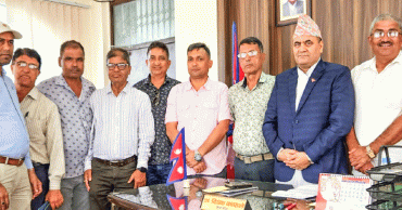 विभिन्न ठाउँका निर्माण व्यवसायीले दिए सरकारलाई ज्ञापनपत्र