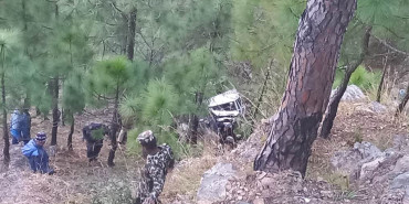 बैतडी जीप दुर्घटना : गम्भीर घाइते चार जनालाई हेलिकप्टर मार्फत नेपालगञ्ज लगियो 