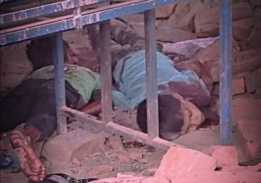 बारामा घाँटी रेटिएको अवस्थामा भेटियो दाजुभाईकाे शव, रातीदेखी थिए बेपत्ता