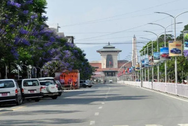 दरबारमार्गबाट १ करोड सहित २ जना पक्राउ