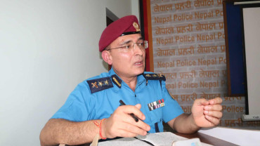  एसपी चन्दले सम्हाले कैलाली प्रहरीको कमाण्ड