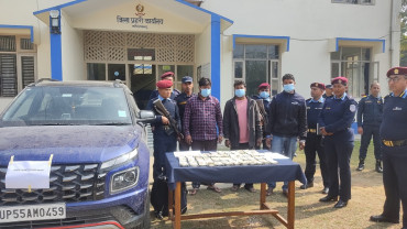 स्रोत नखुलेको २१ लाख भारतीय रुपैयाँसहित तीन पक्राउ