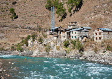 दुई करोड हिनामिनाको आरोपममा प्राविधिक सहायक ९० दिन निलम्बनमा
