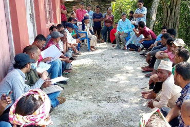 गाउँपालिका भवन निर्माणका लागि जग्गा दान