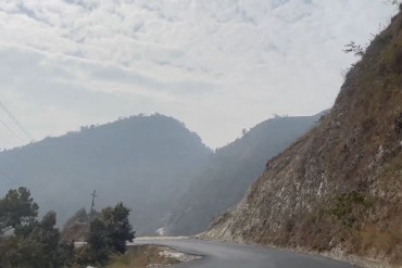 पहिरोका कारण काठमाडौंबाट मकवानपुरको हेटौंडा जाने सडक अवरुद्ध