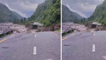 लेउती खोलाको बाढीले भत्कायो कोशी लोकमार्गको ३० मिटर सडक