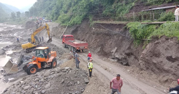 कोशी लोकमार्गमा यात्रा गर्दा चनाखो रहन आग्रह