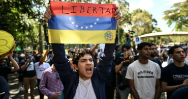 मादुरोको रिहाइको माग गर्दै भेनेजुएलाको सडकमा प्रदर्शन
