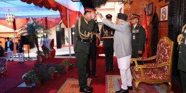 भारतीय स्थल सेनाध्यक्ष धिरज सेठलाई नेपाली सेनाको मानार्थ महारथीको दर्जा