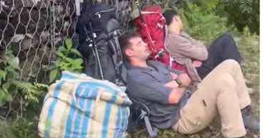 बाढीले मनास्लु सर्किटको यात्रा प्रभावित, पुल बगाउँदा पर्यटक अलपत्र