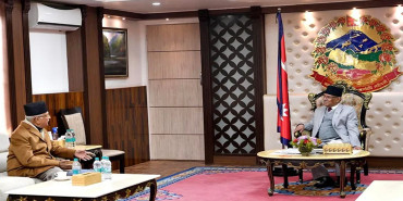 प्रधानमन्त्री प्रचण्ड र एमाले अध्यक्ष ओलीबीच भेटवार्ता