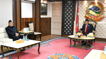 प्रधानमन्त्री प्रचण्ड र ओलीबीच भेटवार्ता, के भयो कुराकानी ?