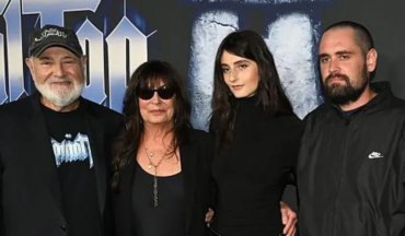 रोब राइनर दम्पती हत्या प्रकरणमा छोरा निकविरुद्ध अभियोग