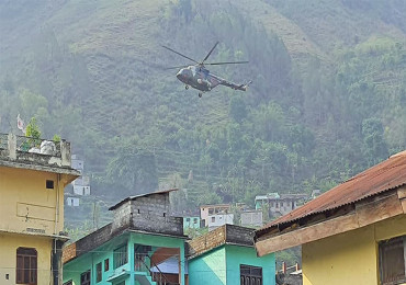 दार्चुलाको छांगरु र तिंकरबाट मतपेटिका ल्याउन हेलिकोप्टर प्रस्थान