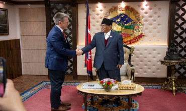 प्रधानमन्त्री दाहाल र अमेरिकी राजदूत थप्सनबीच भेटवार्ता