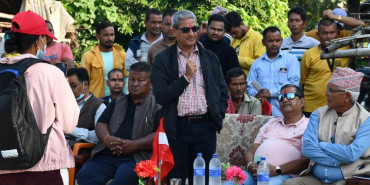 बस्ती जोगाउन नसके अर्को पटक भोट माग्न आउँदिन : नेता लेखक