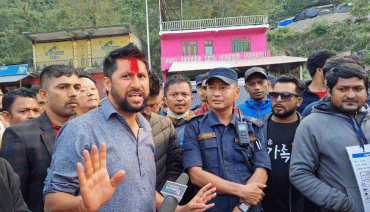 चितवनमा रवि लामिछानेको चुनावी टोलीमाथि आक्रमण